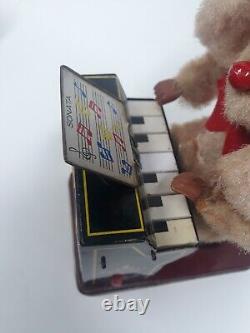 1950's Battery Operated Pianist Dog Tin Litho Piano Playing Patsy Working