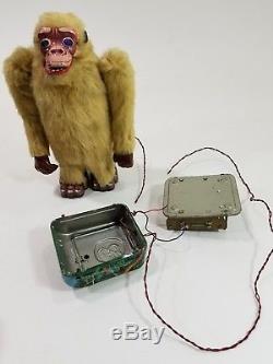 1950's Vintage Yeti Gorilla Tin Lithograph Toy Made in Japan RARE 9 Tin Toy