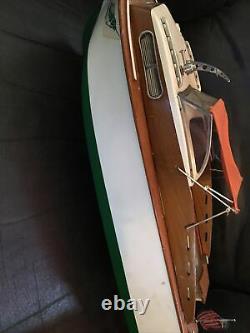 1950s FLEET LINE MARLIN Battery Operated SPEED BOAT With Box And Instructions