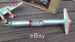 1960s LARGE YONEZAWA TIN AMERICAN AIRLINES DC-7C AIRPLANE BATTERY OPERATED IN OB