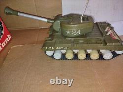 1960s REMCO BATTERY OP. US ARMY BULLDOG TANK w 7 ROUNDS 17 WORKING