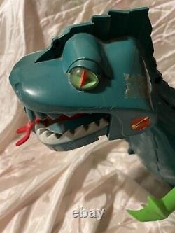 1962 Ideal KING ZOR DINOSAUR Battery-Operated it displays nicely