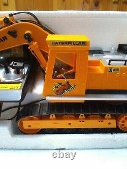 1988 New Bright The Cat Power Excavator #2193 Caterpillar Remote Control