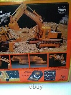 1988 New Bright The Cat Power Excavator #2193 Caterpillar Remote Control