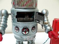 50s ALPS TIN BATTERY OP. REVOLVING FLASHING ROBOT aka DOOR ROBOT WORKS JAPAN