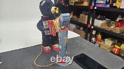 ACCORDION BEAR JAPAN Battery Operated Tin Litho