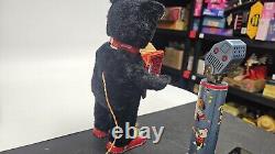 ACCORDION BEAR JAPAN Battery Operated Tin Litho