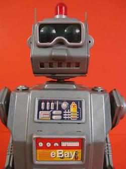 All Original Yonezawa Green Directional Robot 1957 Battery Operated Space Toy