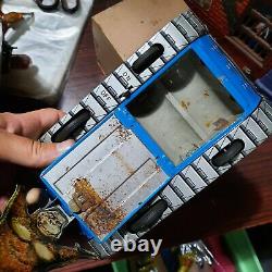 Antique strange explorer battery operated japan dks king kong tank tin toy
