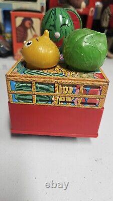 Bandai Musical Vegetable Fruit Truck Tin Toy 1968 Battery Operated 10 Working