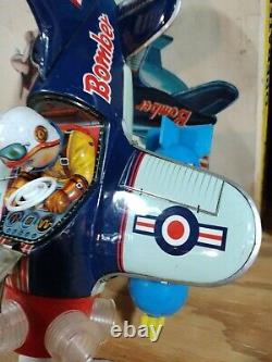 Battery Operated Bomber Pilot Plane 1950s Tin Litho Toy Airplane Japan