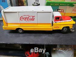COCA COLA ROUTE TRUCK BATTERY OPERATED IN BOX 1950's NEAR MINT WORKS JAPAN
