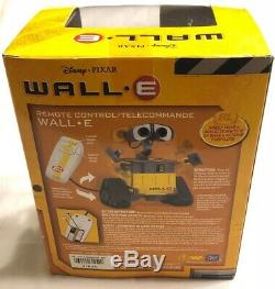 Disney Pixar Remote Control Wall E Wacky Action Head & Arms Thinkway Toys NEW