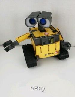 Disney Pixar Wall-E U-Command with Infrared Remote Controller Thinkway Toys WORKS