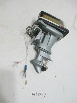 Evenrude Lark Outboard Motor Excellent Condition Battery Op-tested Works Good