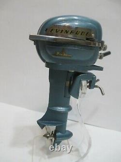 Evinrude Outboard Motor Near Mint Condition Battery Op-tested Works Good
