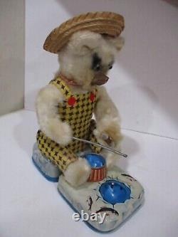 Fishing Polar Bear With Box -battery Operated- Made N Japan- Tested Works