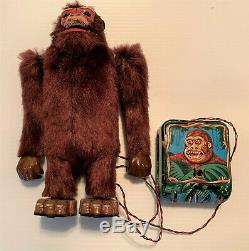 GORILLA Rare CRAGSTAN Vintage Battery Operated Tin Toy with Remote BOXED Works