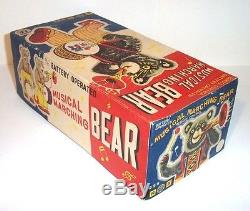 MIB 1950's BATTERY OPERATED MUSICAL MARCHING BEAR TIN LITHO TOY JAPAN ALPS MINT