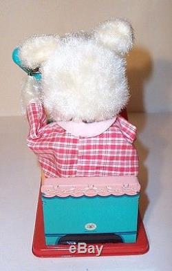MINT 1950's BATTERY OPERATED BEAR THE CASHIER TIN LITHO ACCOUNTANT TOY JAPAN MIB
