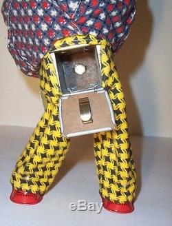 MINT 1950's BATTERY OPERATED CLOWN THE MAGICIAN TIN LITHO CIRCUS TOY ALPS JAPAN