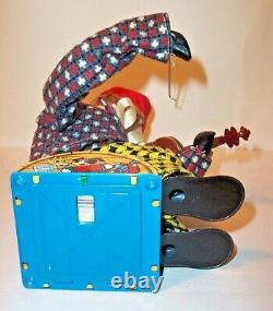 MINT 1950's BATTERY OPERATED HAPPY FIDDLER VIOLIN CLOWN TIN LITHO TOY very nice