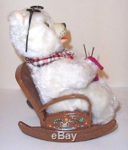 MINT 1950's BATTERY OPERATED MOTHER BEAR TIN LITHO KNITTING TOY MIB JAPAN works