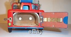 MINT 1950s BATTERY OPERATED B-Z TRAIN PORTER TIN LITHO TOY JAPAN M-T Co. MIB