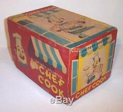 MINT 1960s BATTERY OPERATED CHEF COOK TIN LITHO TOY JAPAN PIGGY BURGER MIB works