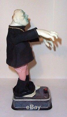 MINT 1960s BATTERY OPERATED MOD MONSTER FRANKENSTEIN TIN LITHO HALLOWEEN TOY MIB