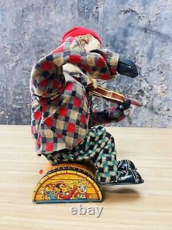 RARE 1950's BATTERY OPERATED HAPPY FIDDLER VIOLIN CLOWN TIN LITHO TOY ALPS