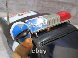 RARE POLICE CAR & BOX VINTAGE Ton Yeh Taiwan Battery Operated