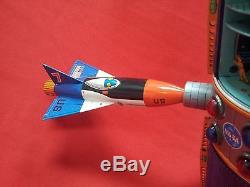RARE SPCE REFUEL STATION BATTERY OPERATED TIN TOY JAPAN WORK GREAT