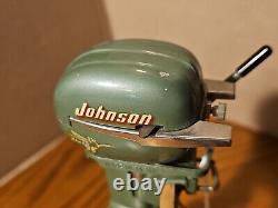 RARE Vintage 1954 K&O Johnson 25 Toy Battery Powered Outboard Motor Sea Horse
