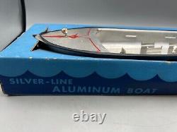 RARE Vintage Silver-Line Aluminum Toy Boat / Oak Park Tool & Die Co in Box