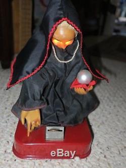 Rare Sonsco Ichida Gypsy Fortune Teller Bank Battery Op Works with cards. Nice