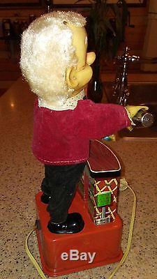 Rare Vtg Store display 60s Charlie Bartender Roscoe Tin Toy not battery operated