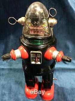 Robbie the Robot-Mecchanized Robot Made in Japan 1950-Battery operated