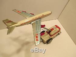Twa Soring 707 Jet Liner With Flashing Engines & Airport Tub Battery Operated