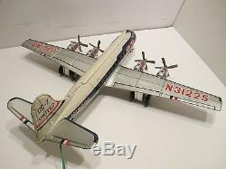 UNITED AIRLINES DC-7-C BATTERY OPERATED EXCELLENT PLUS COND WITH BOX WORKS GOOD