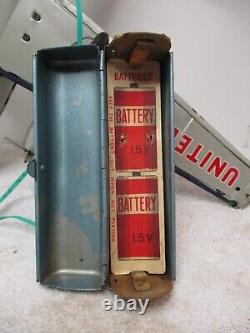 UNITED AIRLINES DC-7 MAINLINER BATTERY OP With TURNING PROP G COND WORKS JAPAN