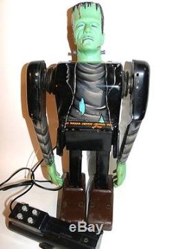 VERY RARE VINTAGE FRANKENSTEIN MONSTER withBATTERY OPERATED REMOTE by MARX TOYS