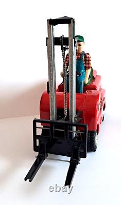 VINTAGE 1950'S BATTERY OP. S-1002 FORKLIFT WithOPERATOR MODERN TOYS JAPAN