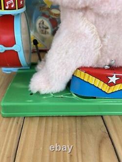 VINTAGE 1950's ALPS DANDY THE HAPPY DRUMMING RABBIT BATTERY OPERATED TIN TOY