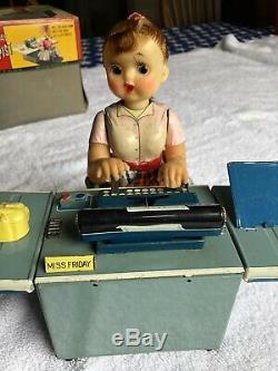 VINTAGE 1950's MISS FRIDAY THE TYPIST BATTERY OP TIN LITHO With ORIG BOX. WORKS