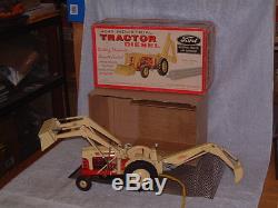 VINTAGE CRAGSTAN, TIN, B/O 4040 DIESEL FORD TRACTOR WithBOX. FULLY WORKING! COOL