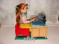 VINTAGE LINEMAR JAPAN 1950s BUSY SECRETARY BATTERY OPERATED TIN TOY BOX