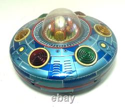 VINTAGE TM TIN LITHO SPACE EXPLORER FLYING SAUCER X-7 BATTERY OP. JAPAN with BOX