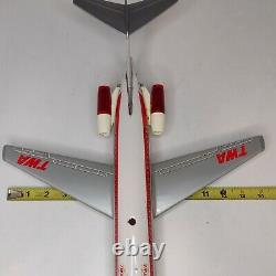 VTG 1960s Battery Operated TWA Airlines Douglas DC9 Toy Jet Plane Tin Metal &BOX