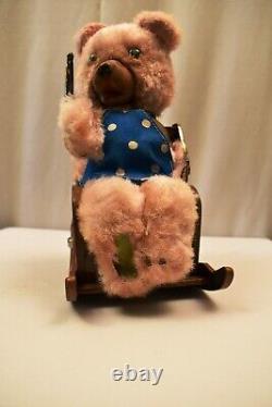 Vintage 1950S Modern Toys Tm Japan Battery Operated Bears Seated In Chair Old2